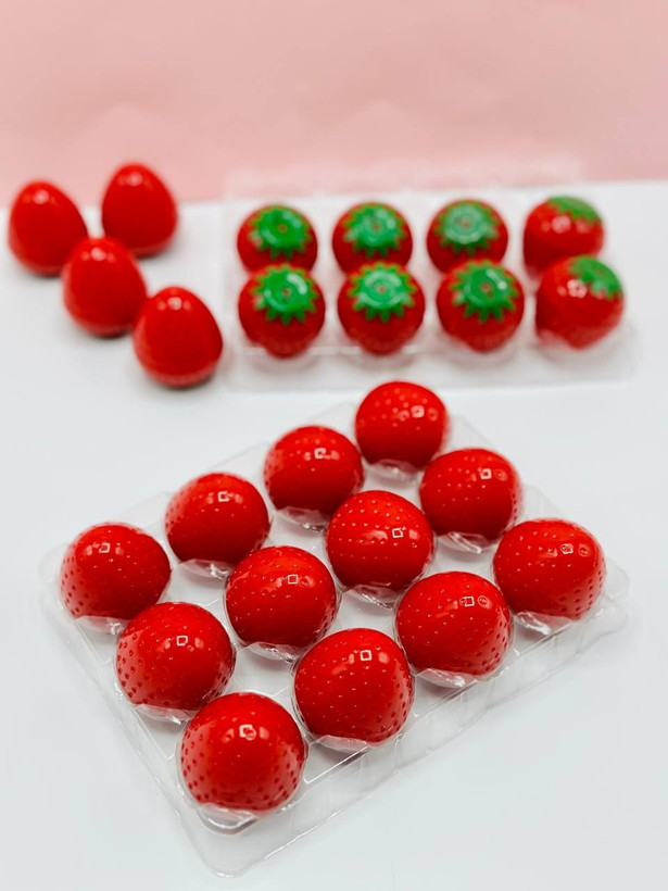 بالم لب قرمز توت فرنگی Hold Morning🥹🍓